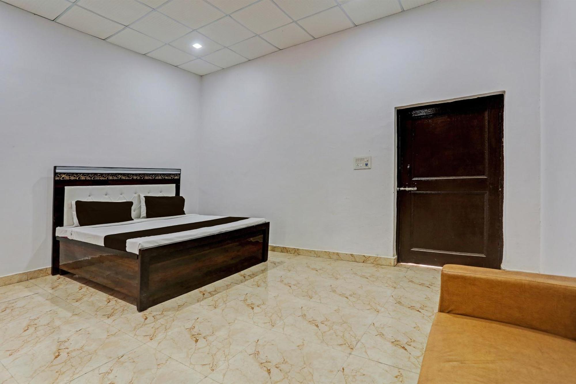 Hotel O Murliwala Wedding Palace And Resort Samalkha Экстерьер фото