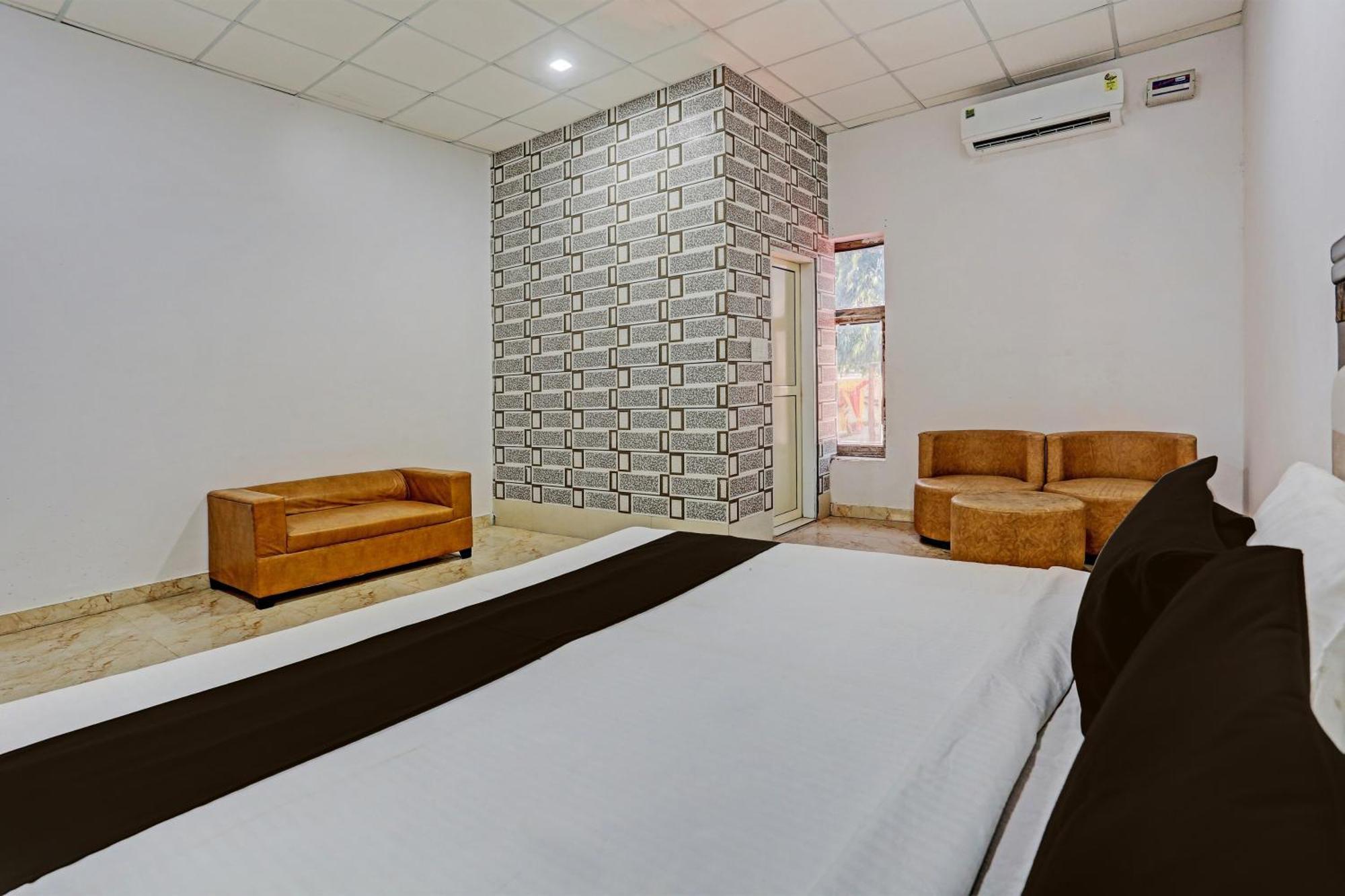 Hotel O Murliwala Wedding Palace And Resort Samalkha Экстерьер фото